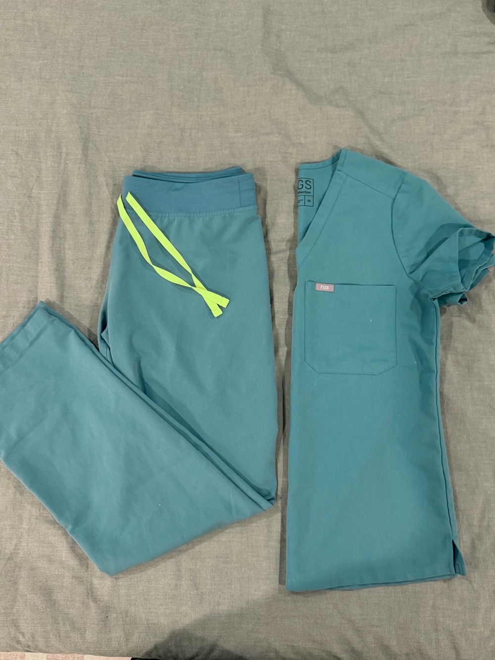 Figs Scrub Set- Cactus/Marine color
